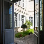 Zeina, 2 Pieces Confortables Et Raffinees, Wifi, Hypercentre * La Rochelle (Charente-Maritime)