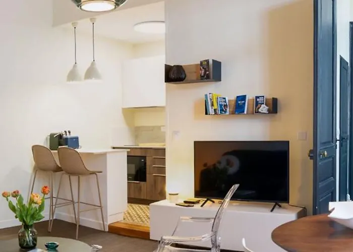 아파트 Zeina, 2 Pieces Confortables Et Raffinees, Wifi, Hypercentre *